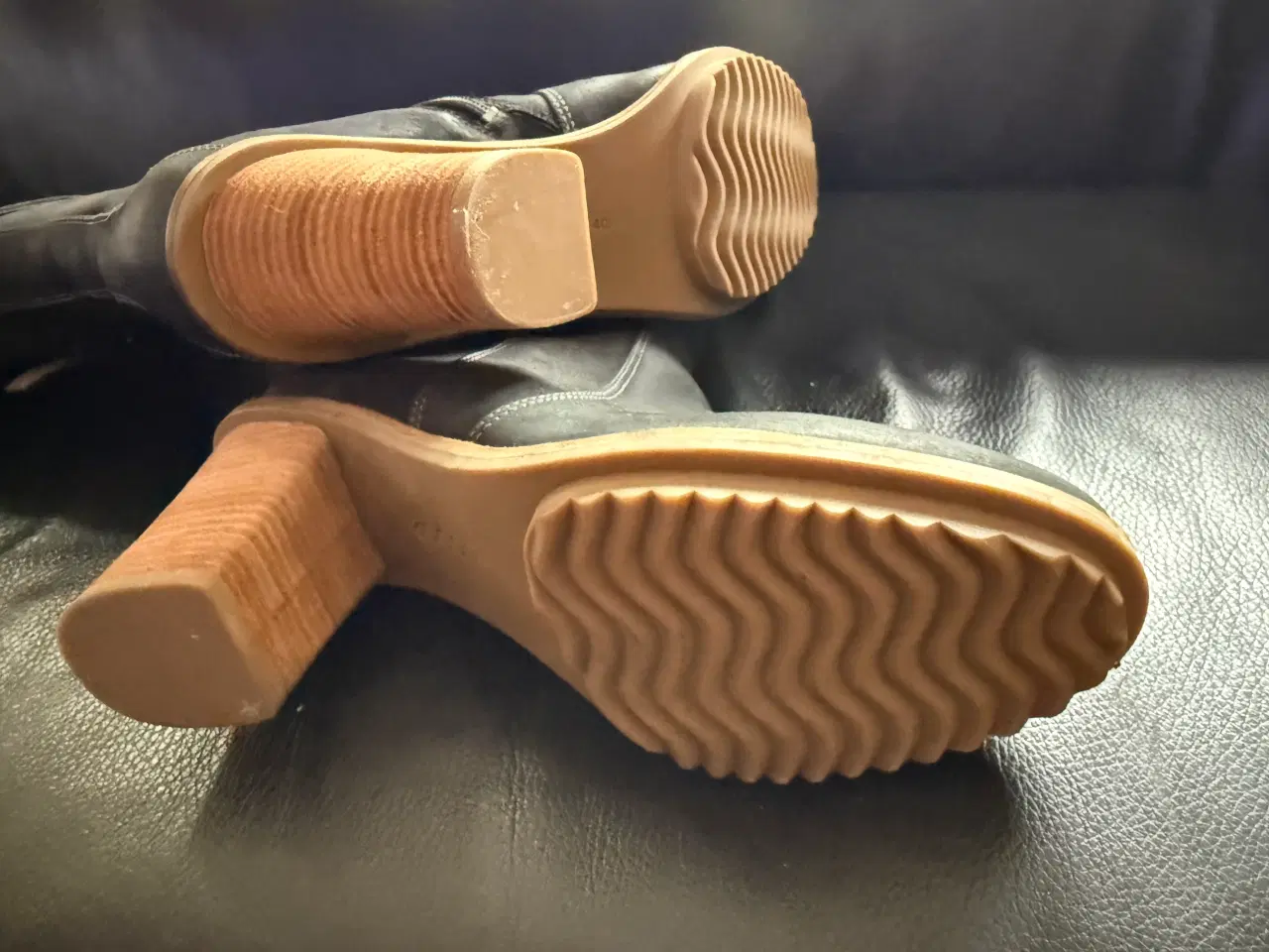 Billede 5 - LANGE ECCO STØVLER