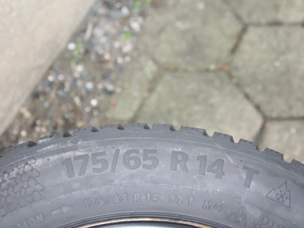 Billede 2 - Vinterdæk 175/65 R14 Continental