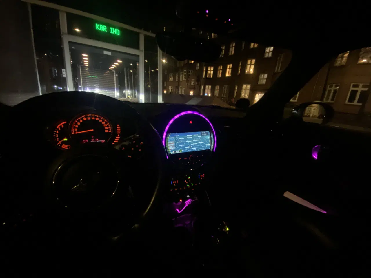 Billede 3 - Mini Cooper 1,5 D 3d årgang 2014 – automatgear – p