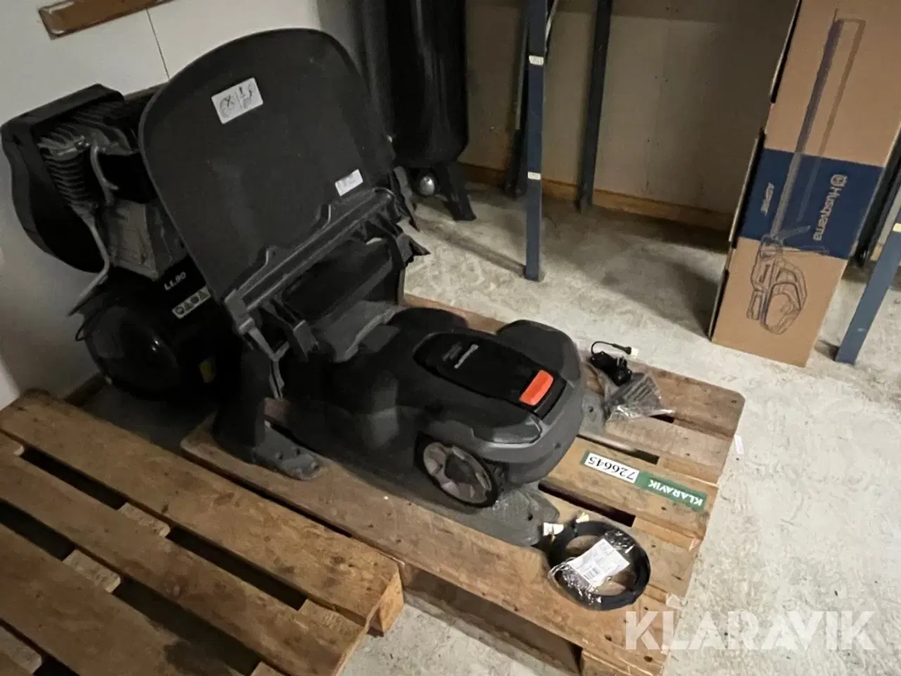 Billede 2 - Robot plæneklipper Husqvarna 405X