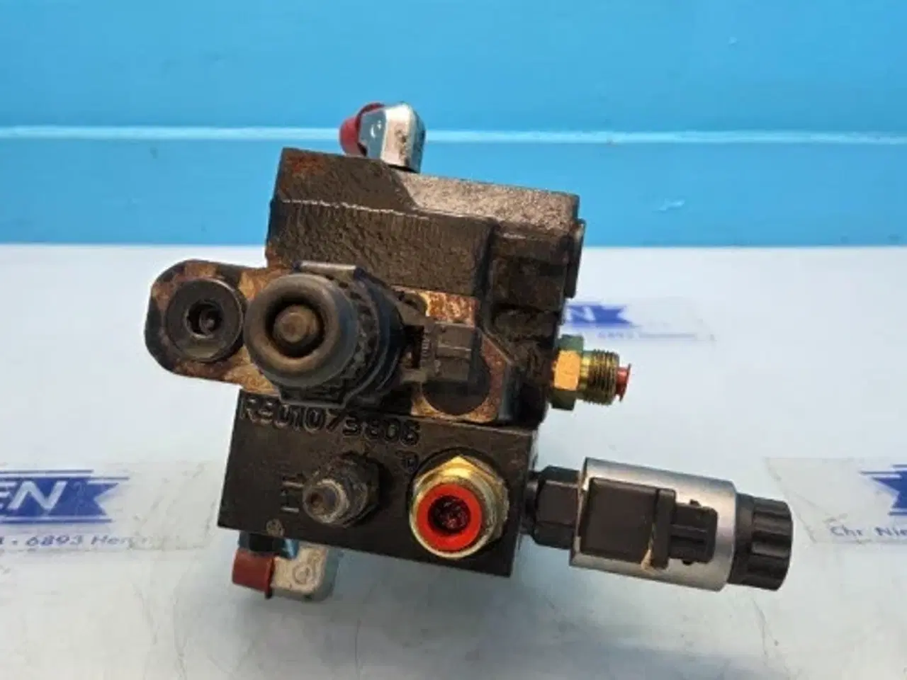 Billede 6 - New Holland CR9080 Hydraulikventil 87313989