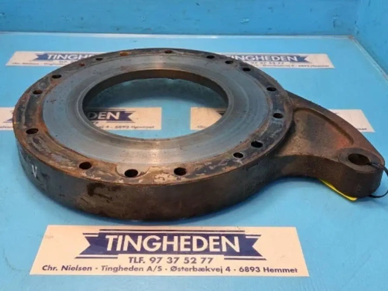 Billede 1 - New Holland TM115 Afstandsstykke L  5152348