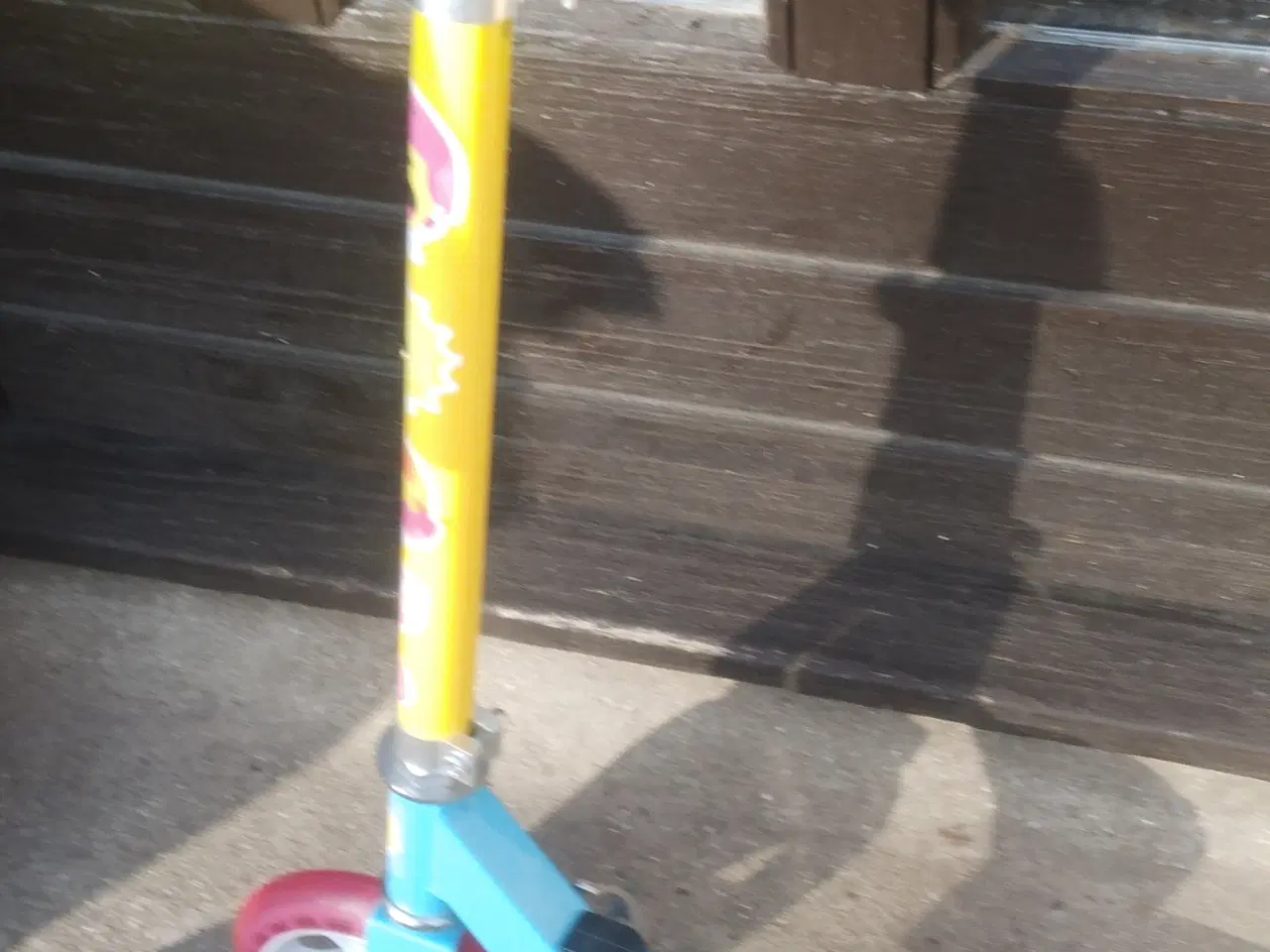 Billede 8 - 2 stk Luna løbehjul som nye