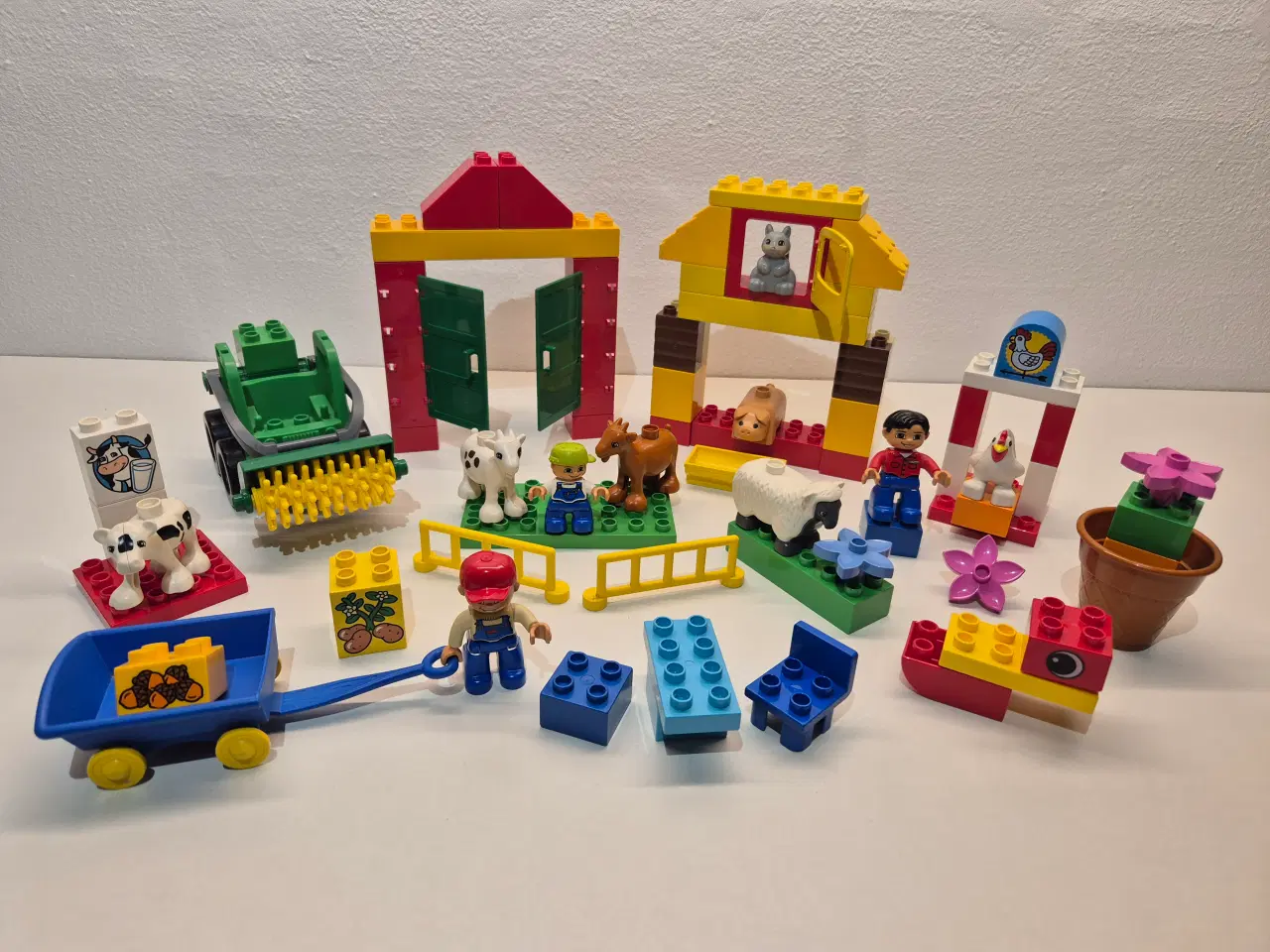 Billede 1 - Duplo Bondegård med Dyr, Mennesker samt forskellig