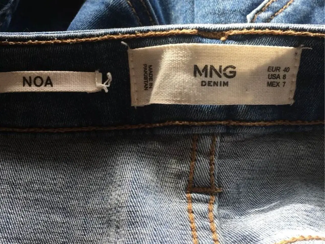 Billede 4 - Noa MNG Jeans - str.40