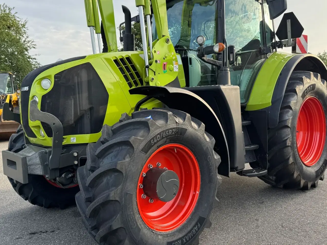 Billede 23 - CLAAS ARION 650 KUN 4600 TIMER OG FULD AFFJEDRING!