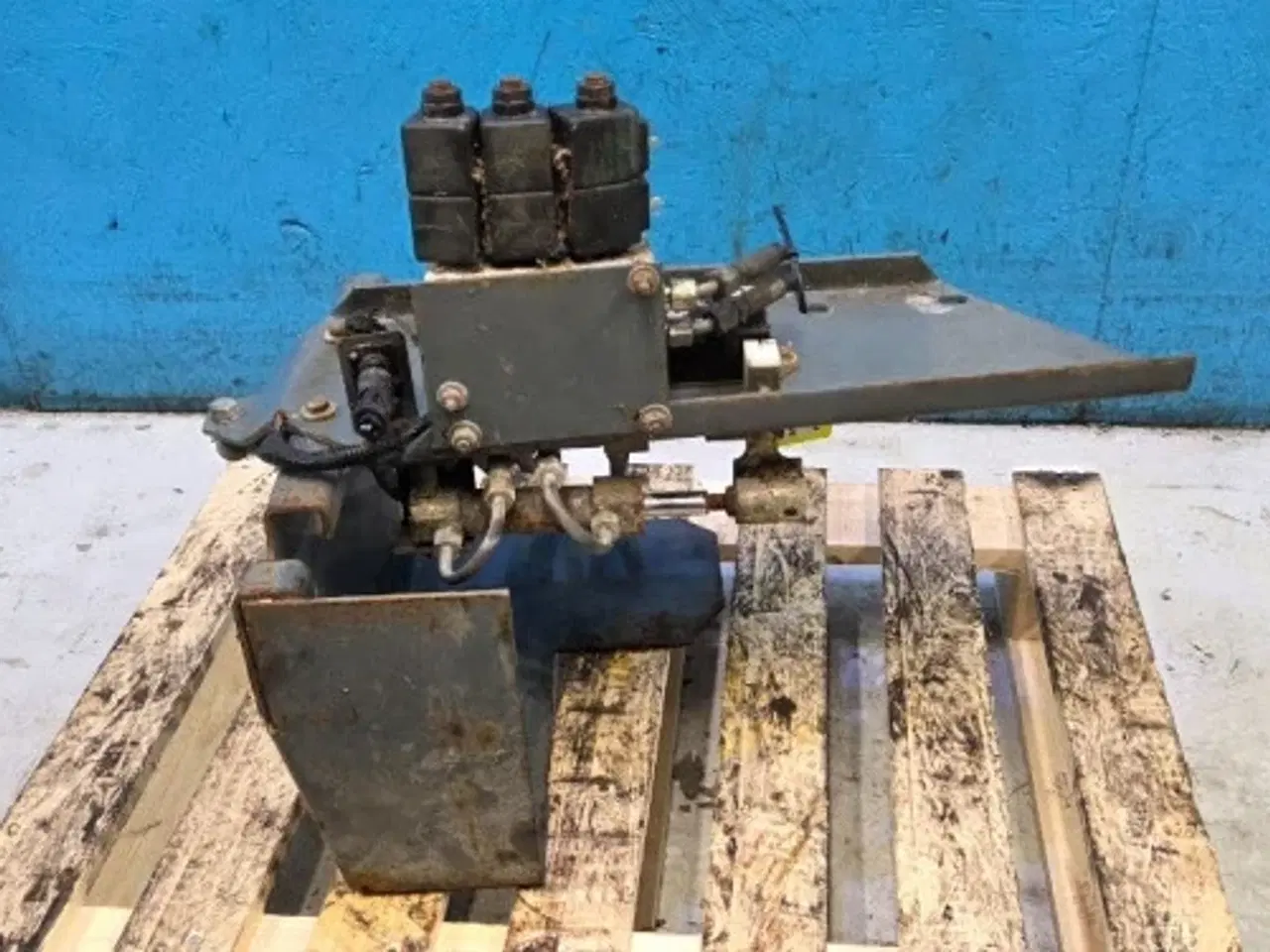 Billede 6 - Massey Ferguson 7278 Gearvælger Konsol 45140009