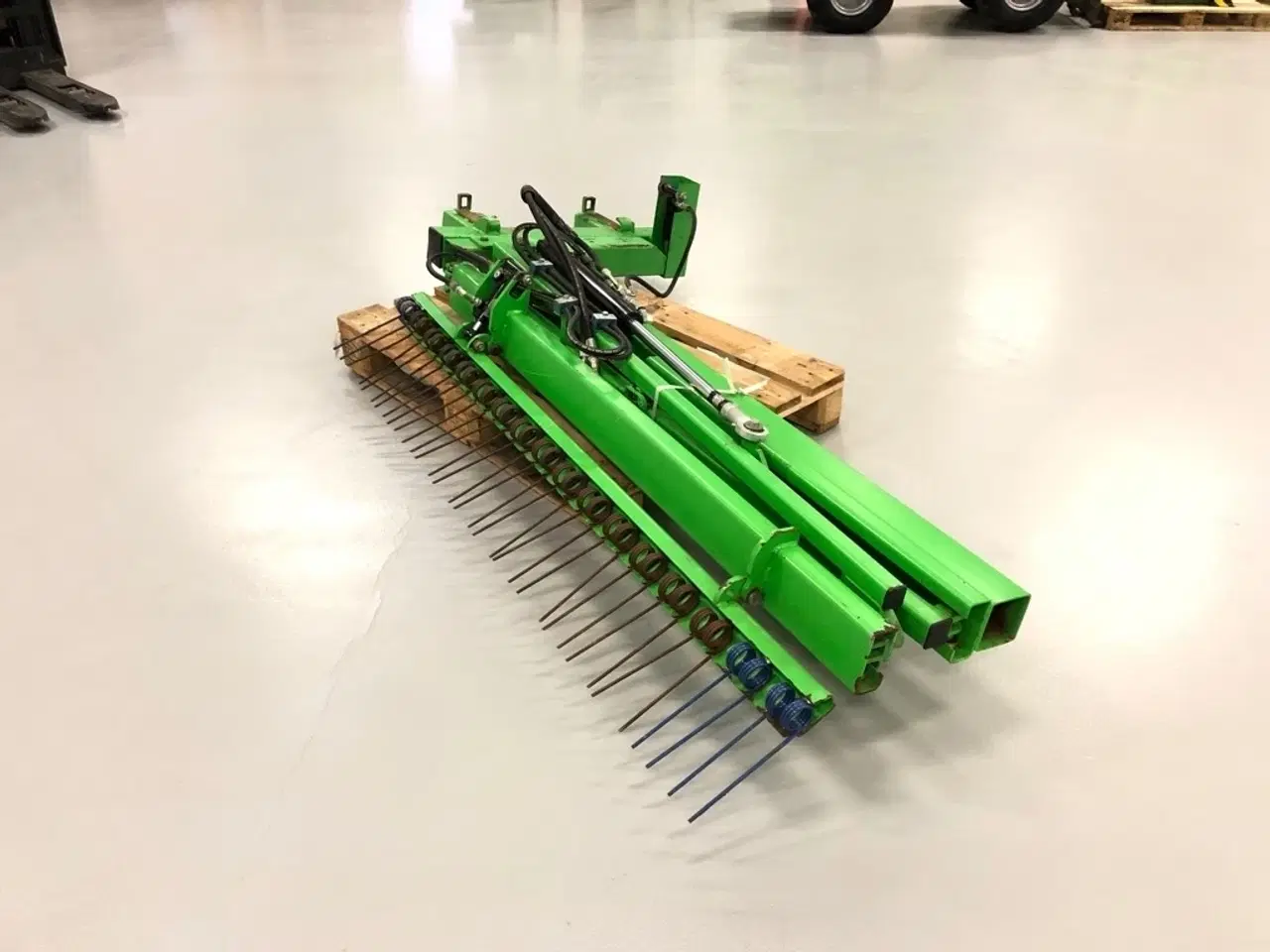 Billede 1 - Avant Halmrive