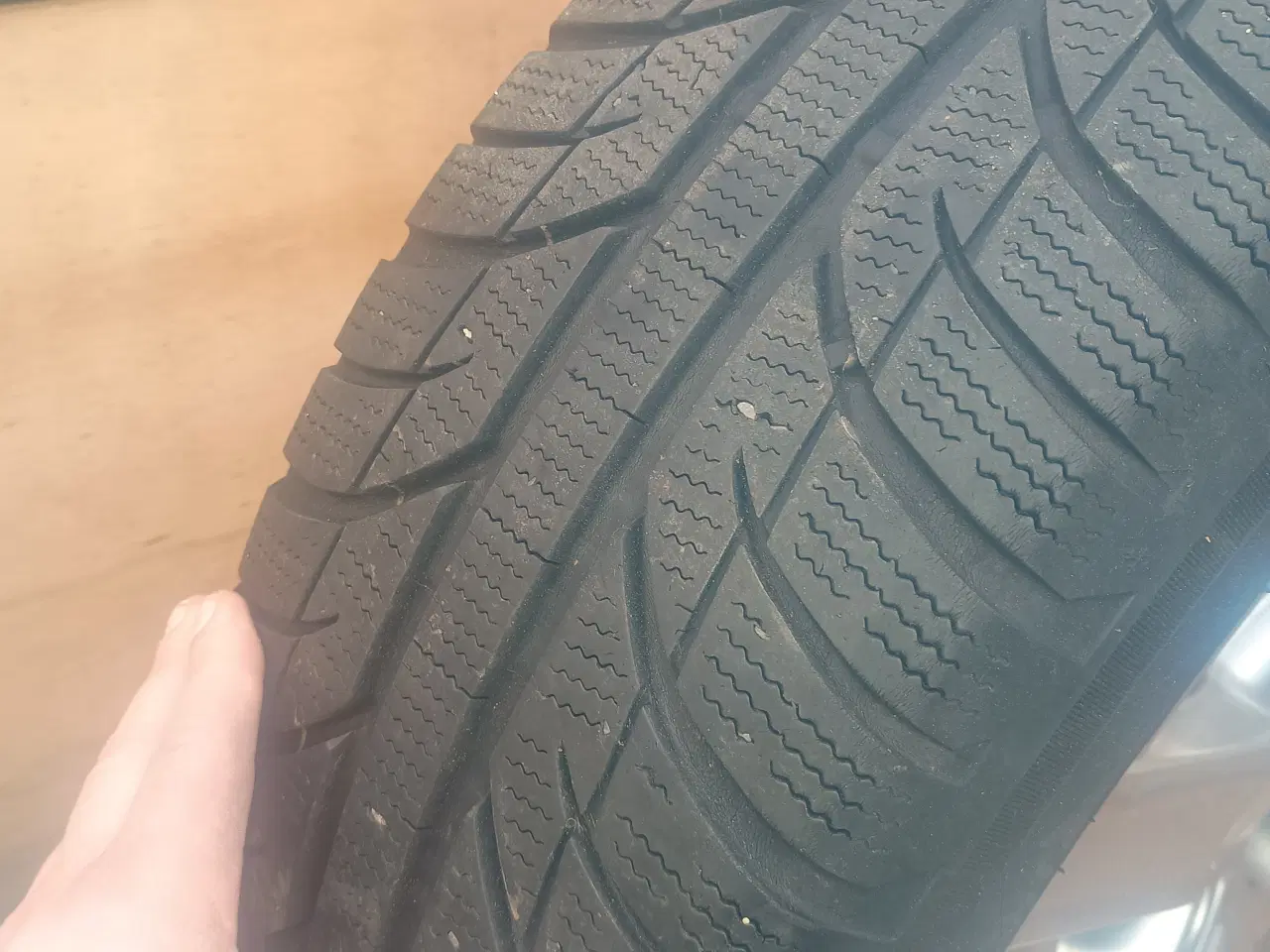 Billede 6 - 15" Alufælge M. Næsten nye vinterdæk