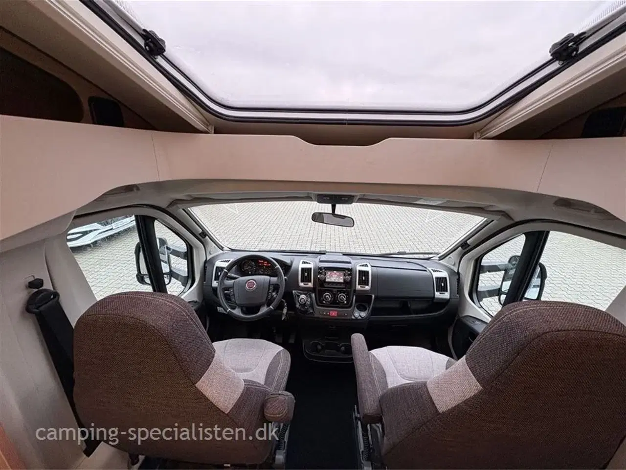 Billede 7 - 2016 - Knaus Sky TI 650 MEG Knaus Sky Ti 650 MEG Silver Selection 2016 - Kan ses nu hos Camping-Specialisten.dk