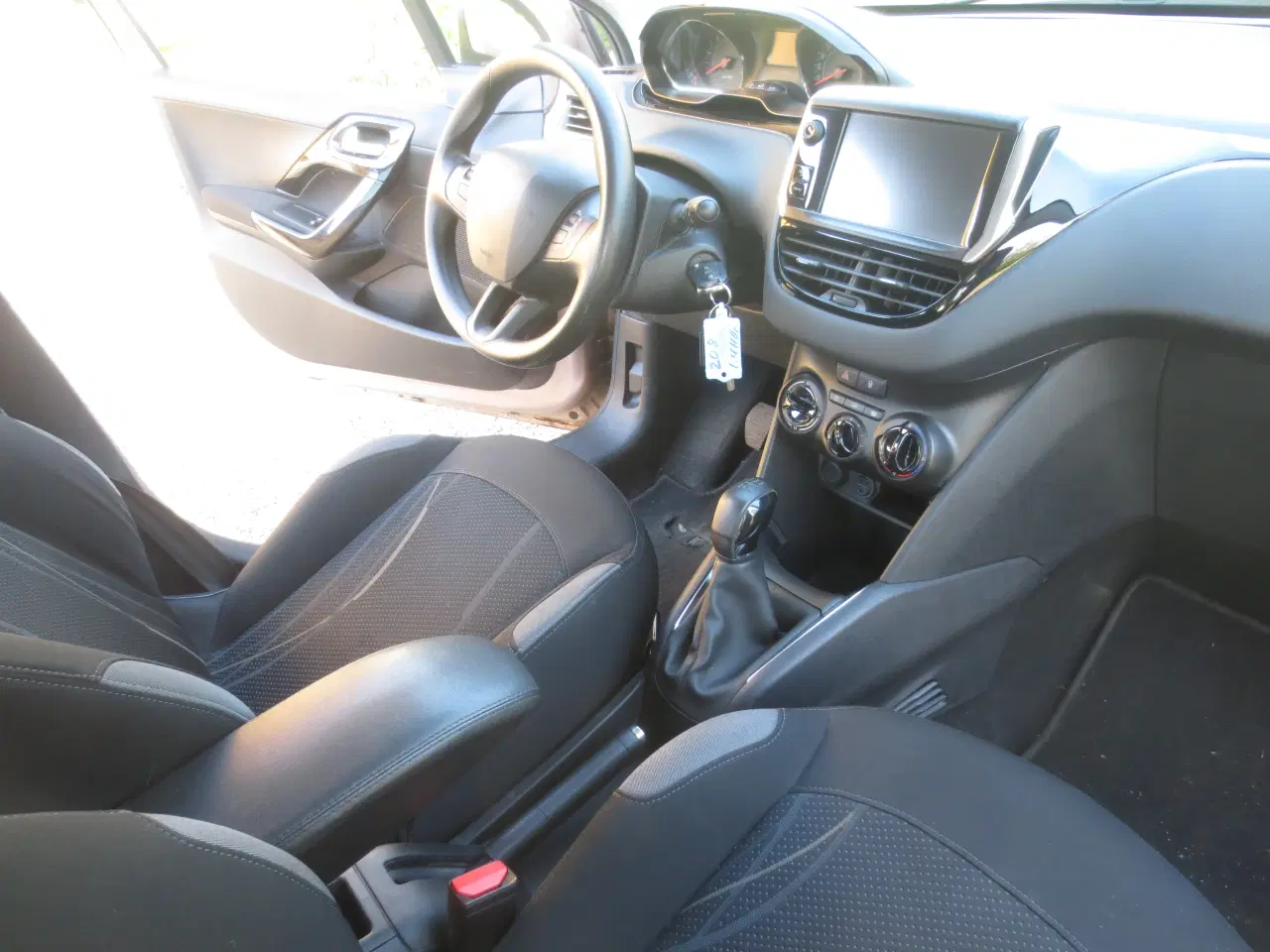 Billede 15 - Flot Peugeot 208 1.4 HDi År 12.