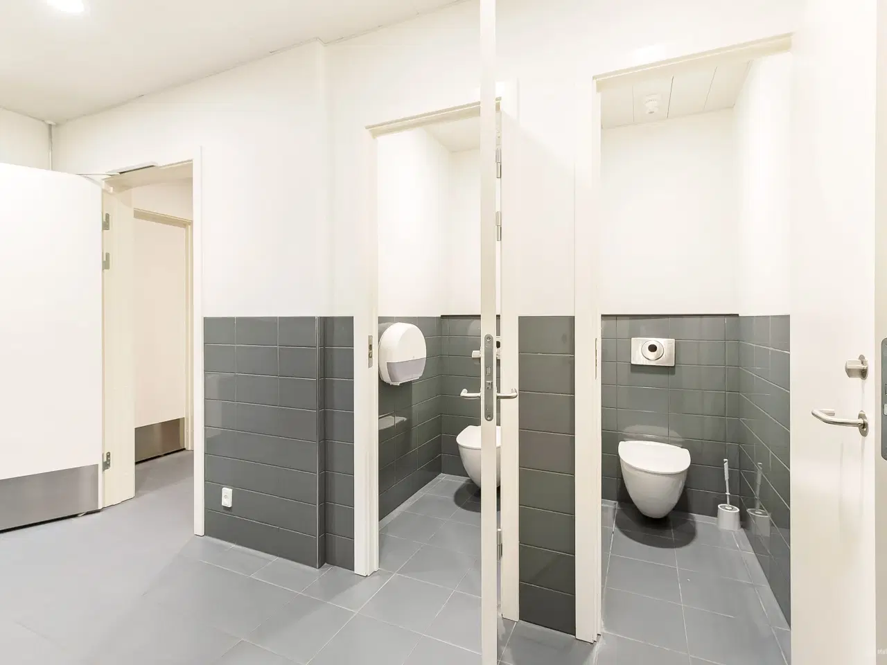 Billede 7 - Kontor i hektiske Terminal 2