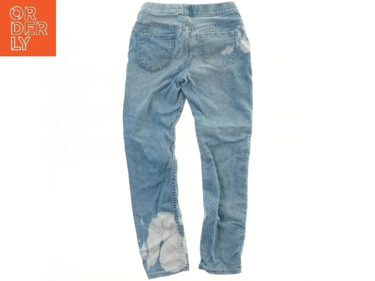 Billede 2 - Børnejeans med katteprint og sløjfer fra H&M (str. 122)