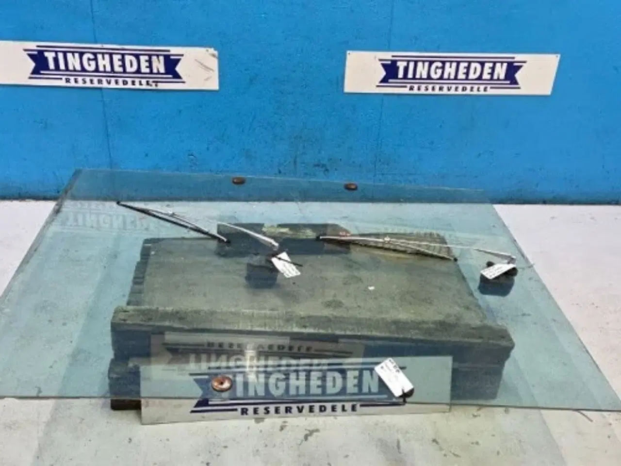 Billede 1 - New Holland 8080 Forrude 80411933