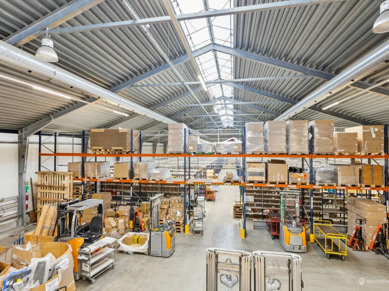 Billede 24 - Lagerhaller til leje i Odense – 7 911 m² lager- og logistikejendom med 10 porte