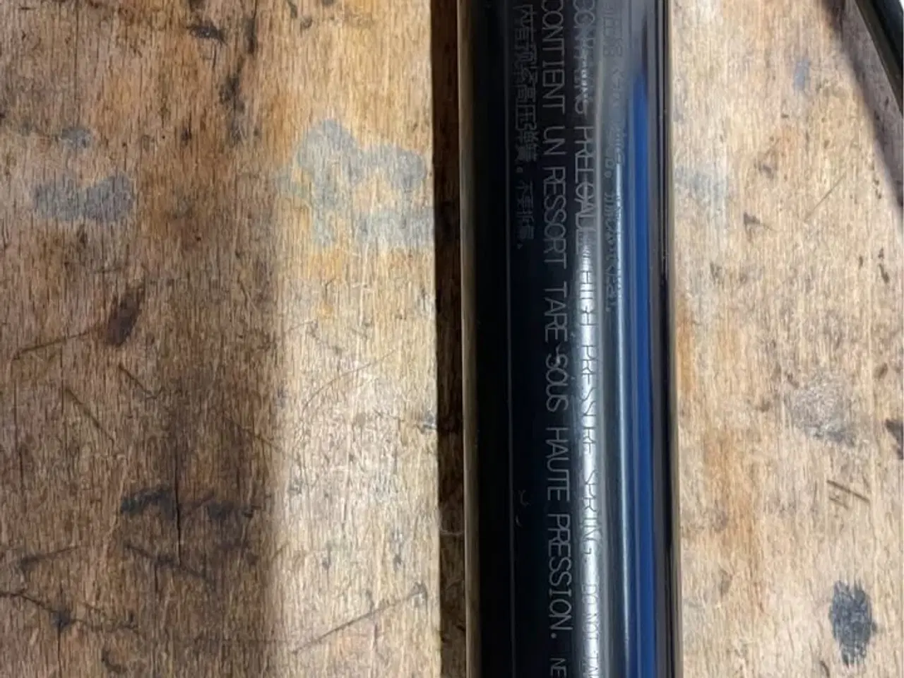 Billede 3 - Rav4 original el bagklap cylinder