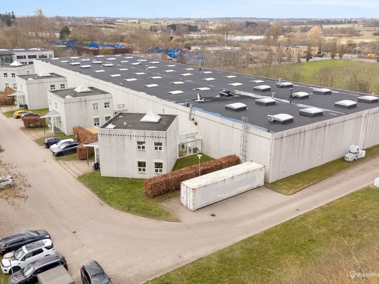 Billede 1 - Velholdt lager- og kontorlejemål på 1 190 m² i Værløse med 6.6 m loftshøjde