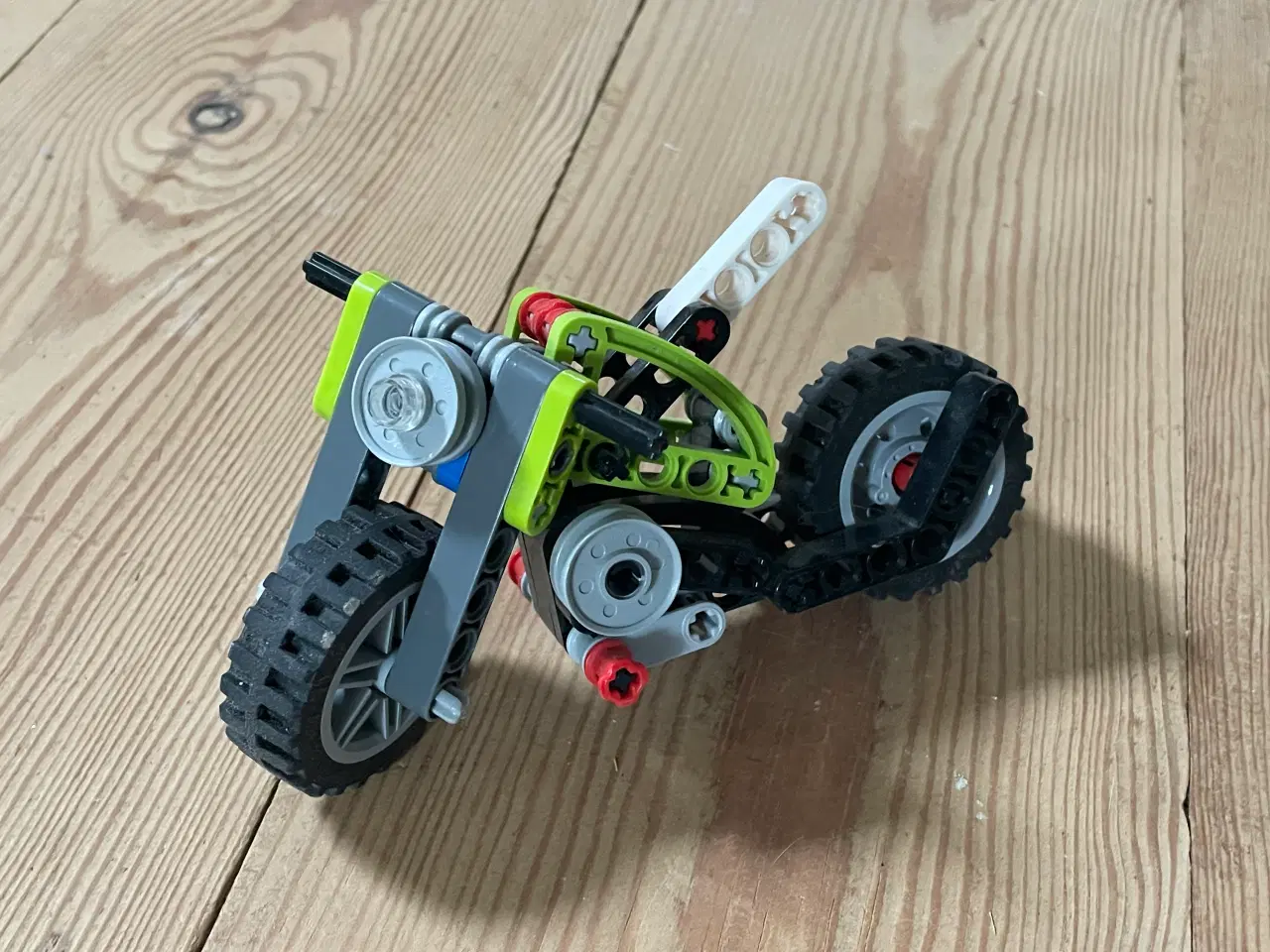 Billede 1 - LEGO Technic 8260 Bike (model B)