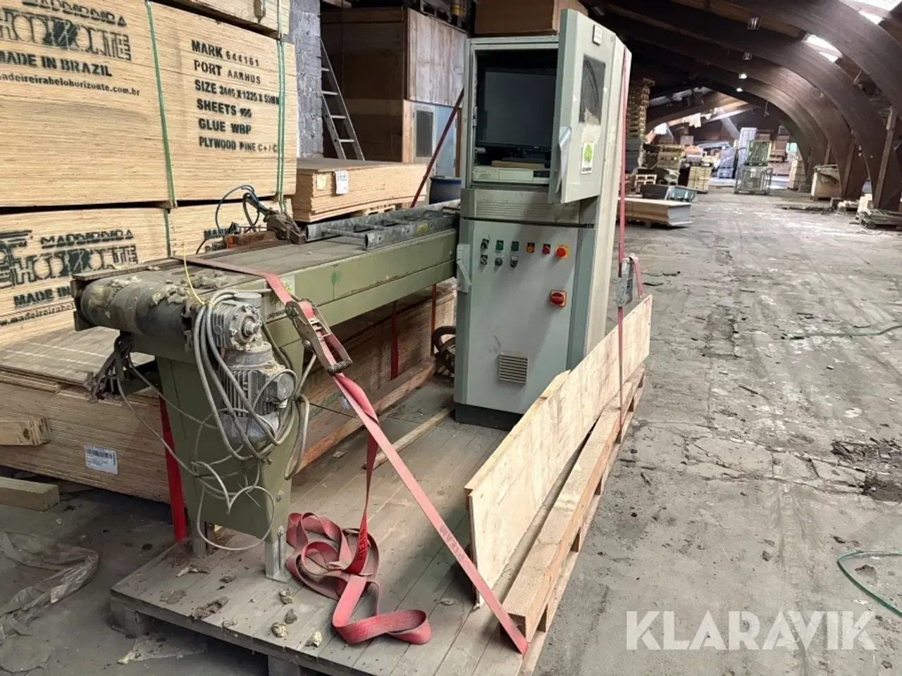 Billede 3 - Lot: rulleborde, kapsav og elskab Lind maskiner KS-300