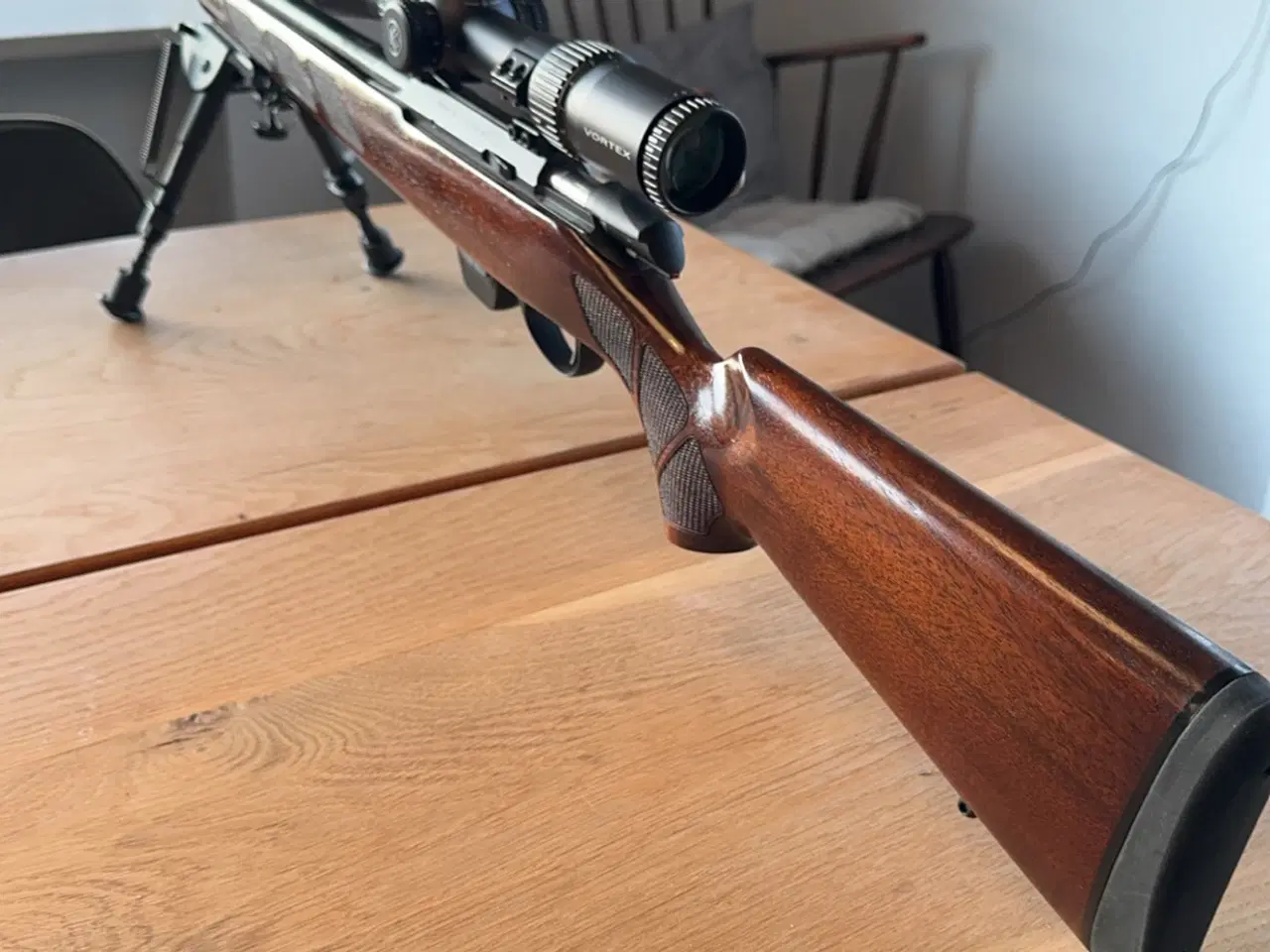 Billede 4 - Tikka T1X 22LR salon riffel med træ skæfte 