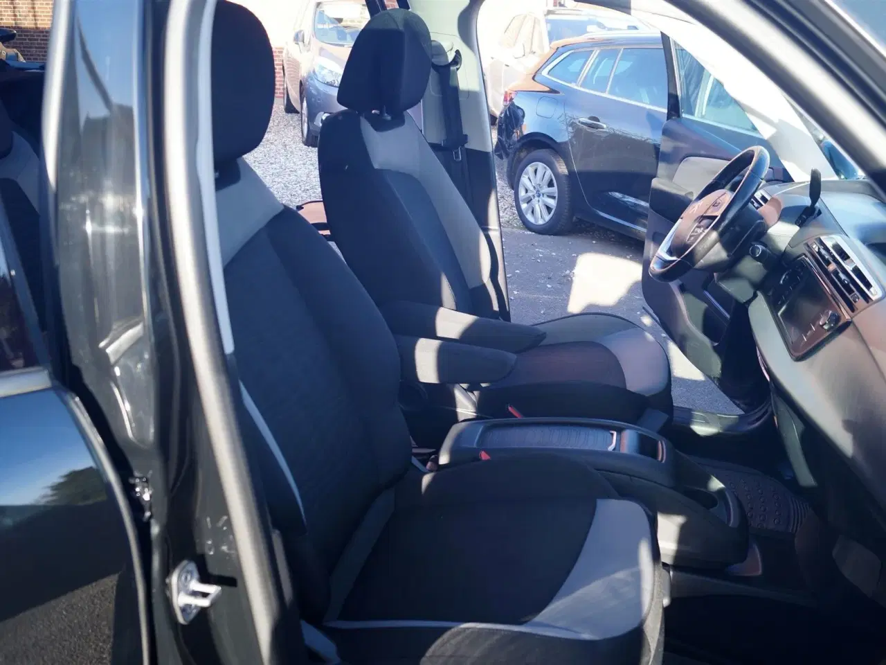 Billede 9 - Citroën Grand C4 Picasso 1,6 Blue HDi Intensive Business Line EAT6 start/stop 120HK 6g Aut.