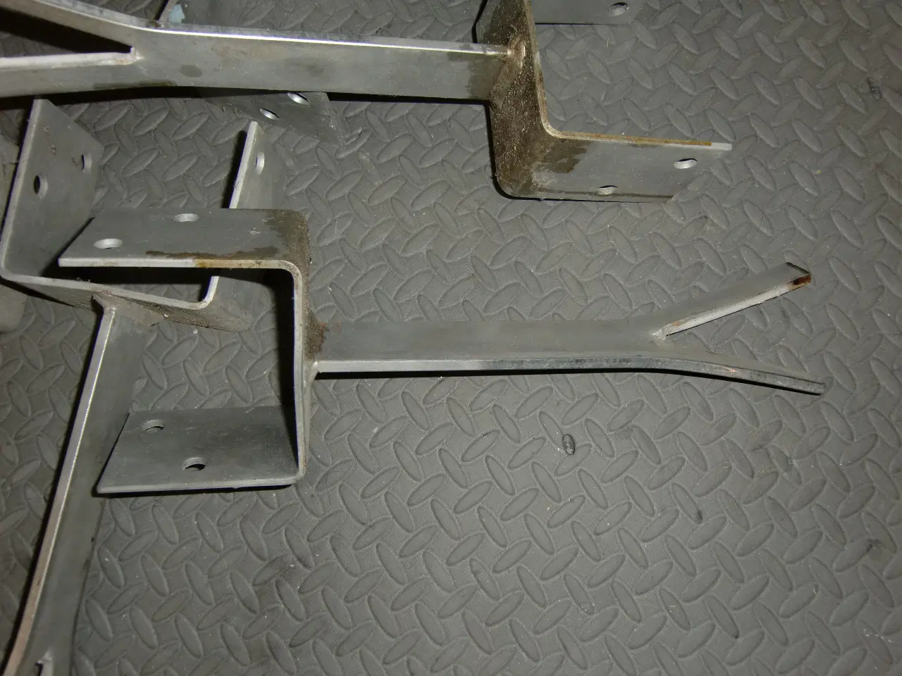 Billede 2 - Stoplesko - stolpe bæringer til nedstøbning - A4