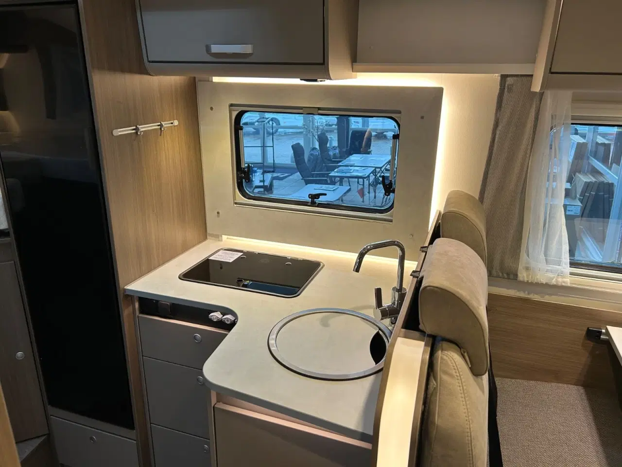 Billede 11 - Carado T328 PRO+ 2,2 JTD 140 aut.