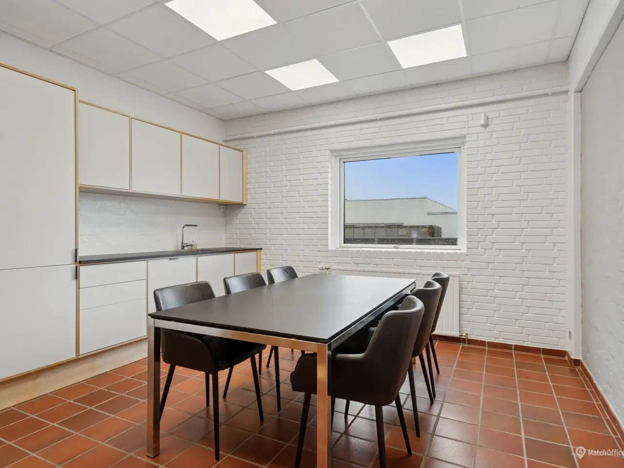 Billede 11 - Markant facadeværdi og central beliggenhed – fleksibelt lejemål med mange muligheder