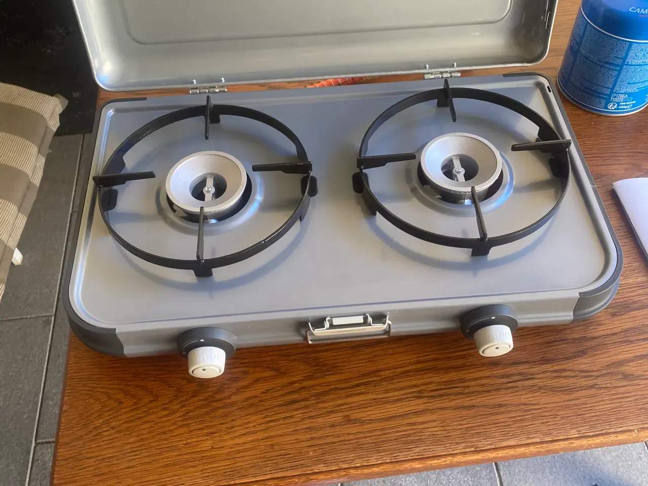 Billede 1 - Campingblus med 2xgas