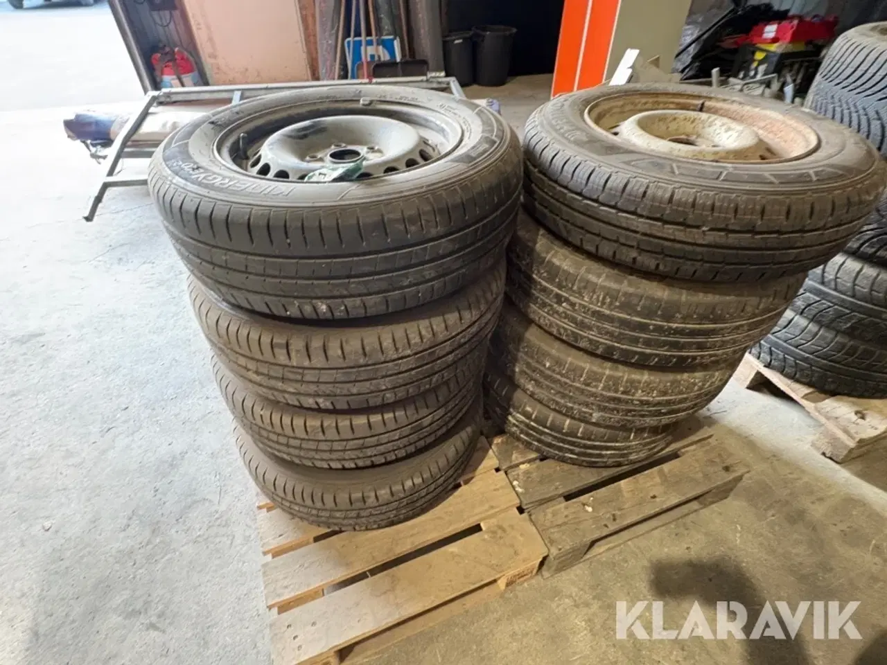 Billede 3 - Assorterede dæk - 48 styk