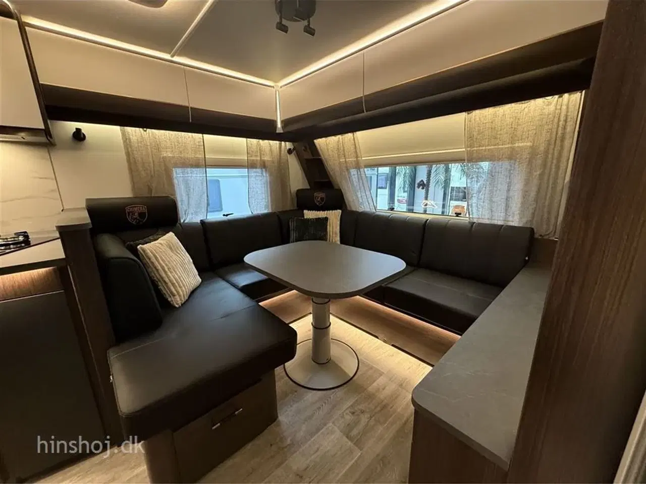 Billede 2 - 2026 - Polar Chimera 590 FWL   Polar Chimera den Eksklusive vintervogn fra Hinshøj Caravan