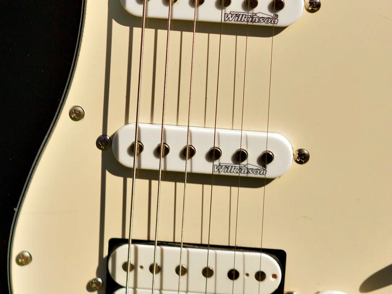 Billede 2 - Guitarsæt  Supreme Stratocaster -  Roland Cube