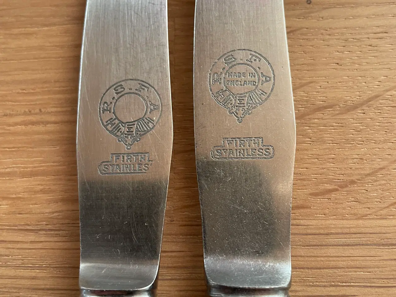 Billede 3 - Dobbeltriflet Bordknive to-tårnet pletsølv