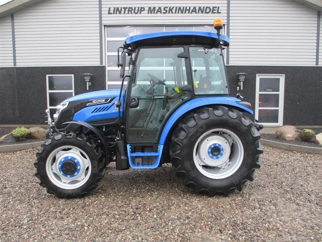 Billede 1 - Solis 60 Med frontlift og frontPTO