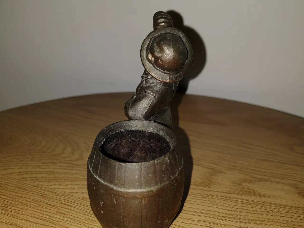 Billede 3 - Den tørstige mand figur