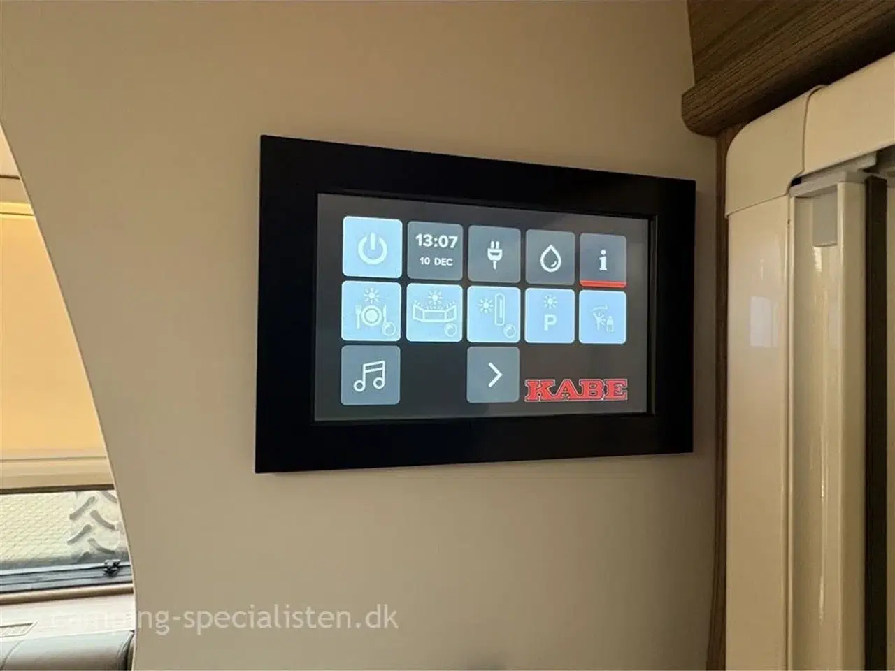 Billede 15 - 2026 - Kabe Ametist GLE B2 KS PREMIUM LINE Kabe Ametist GLE B2 KS Premium Line 2026 - Se den nu hos Camping-Specialisten.dk