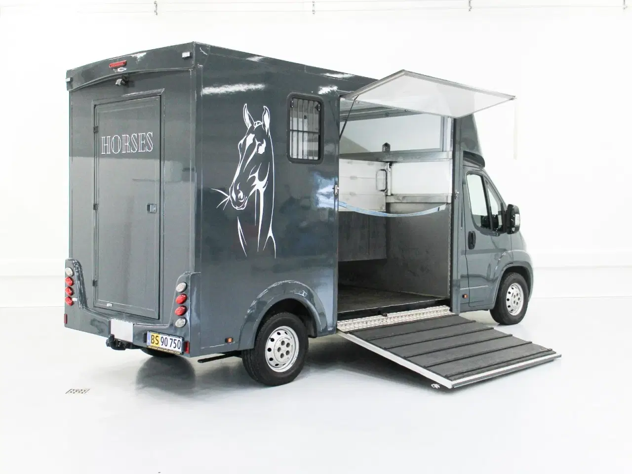 Billede 10 - Peugeot Boxer 335 2,2 HDi 130 Kassevogn L1H1