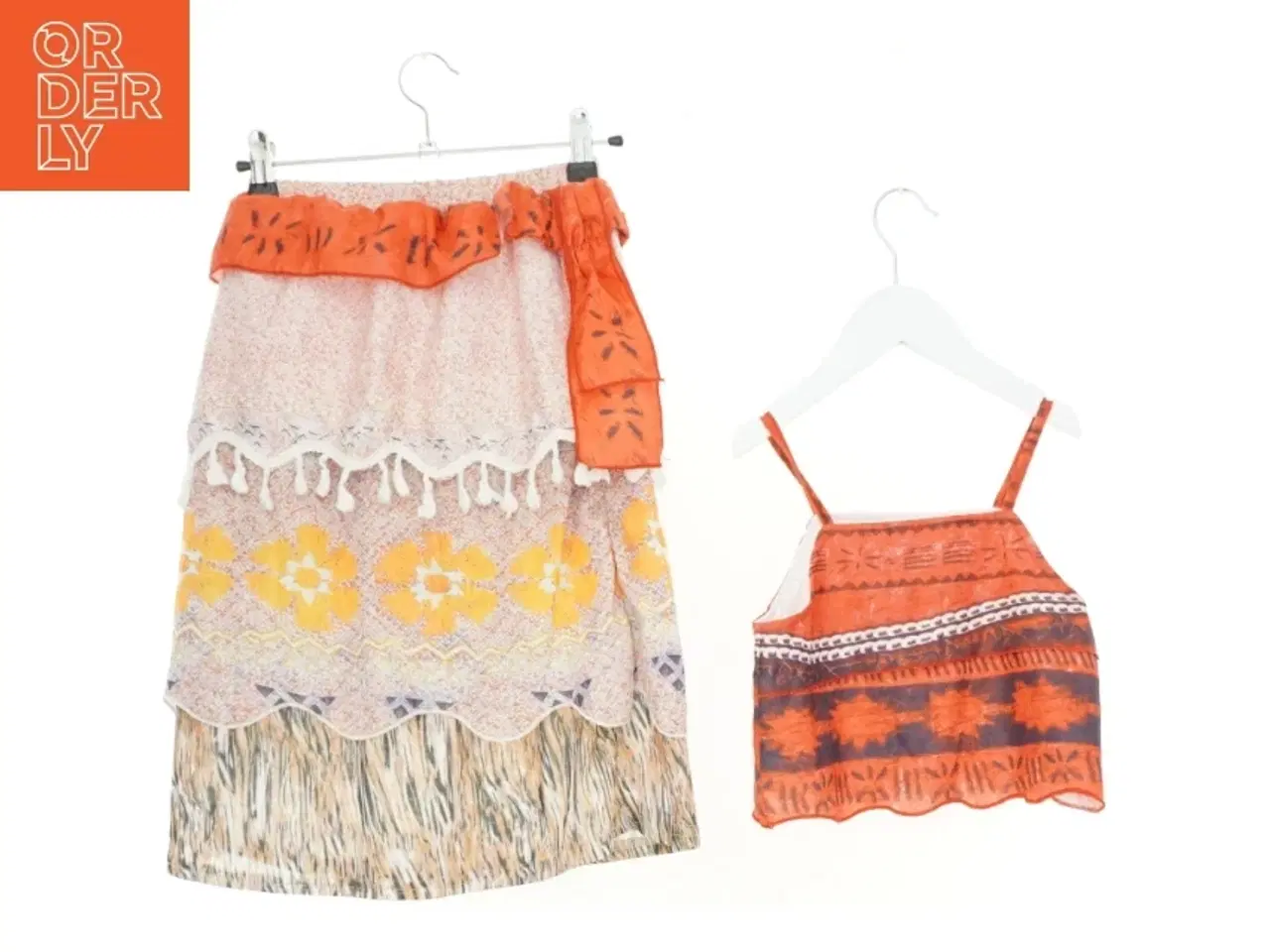 Billede 1 - Udklædning (str. 140 cm)