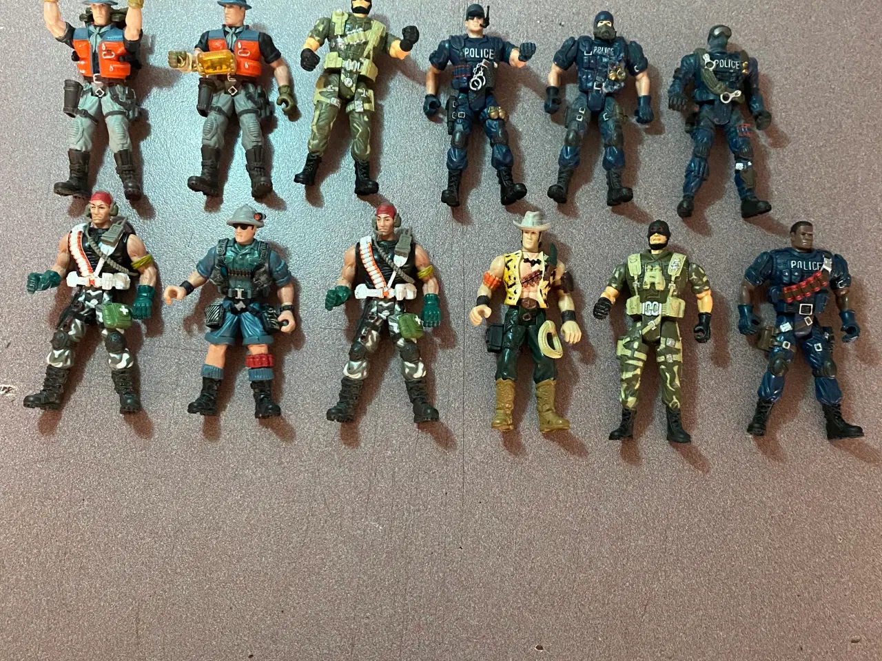 Billede 2 - Gamle action figurer fra ca 2000. 