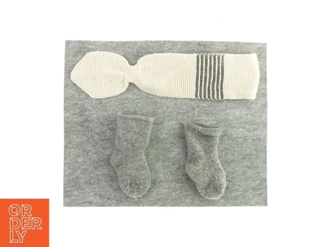 Billede 2 - Halstørklæder sokker til barn (str. ca. 2 år)