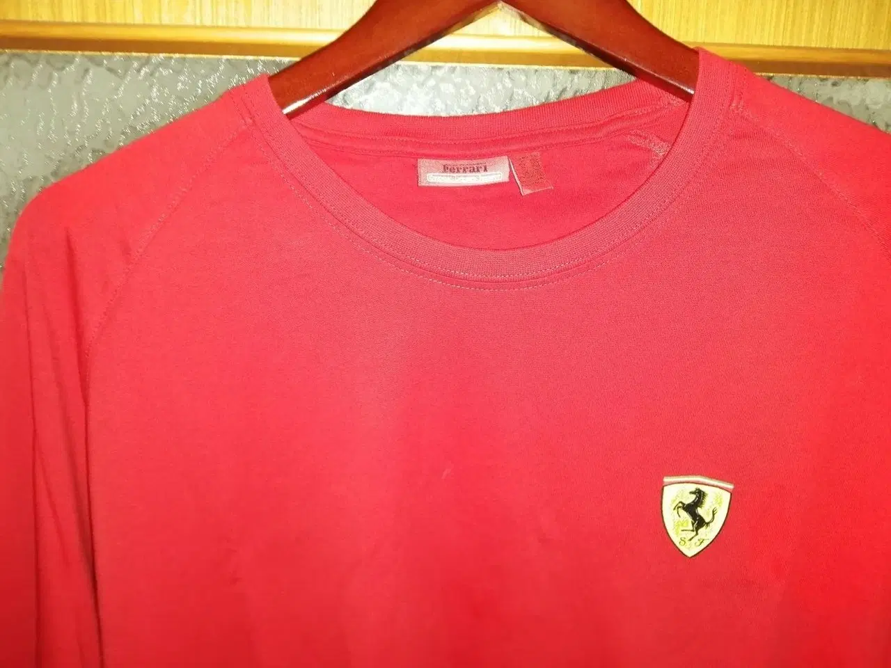 Billede 1 - SCUDERIA FERRARI TSHIRT XXL MED LANGE ÆRMER, FLOT 