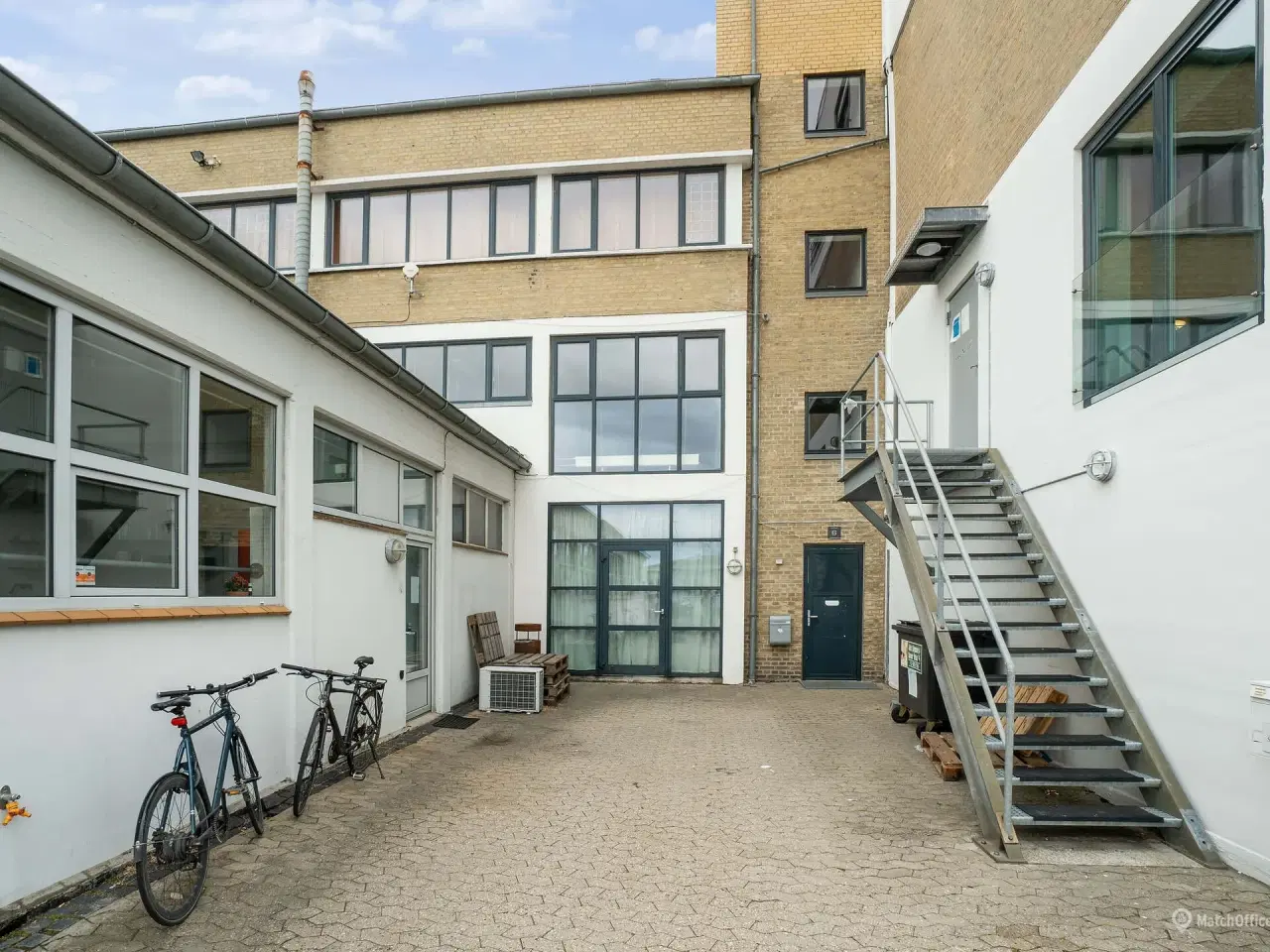 Billede 2 - Kontorlejemål på bagsiden af Silkeborgvej