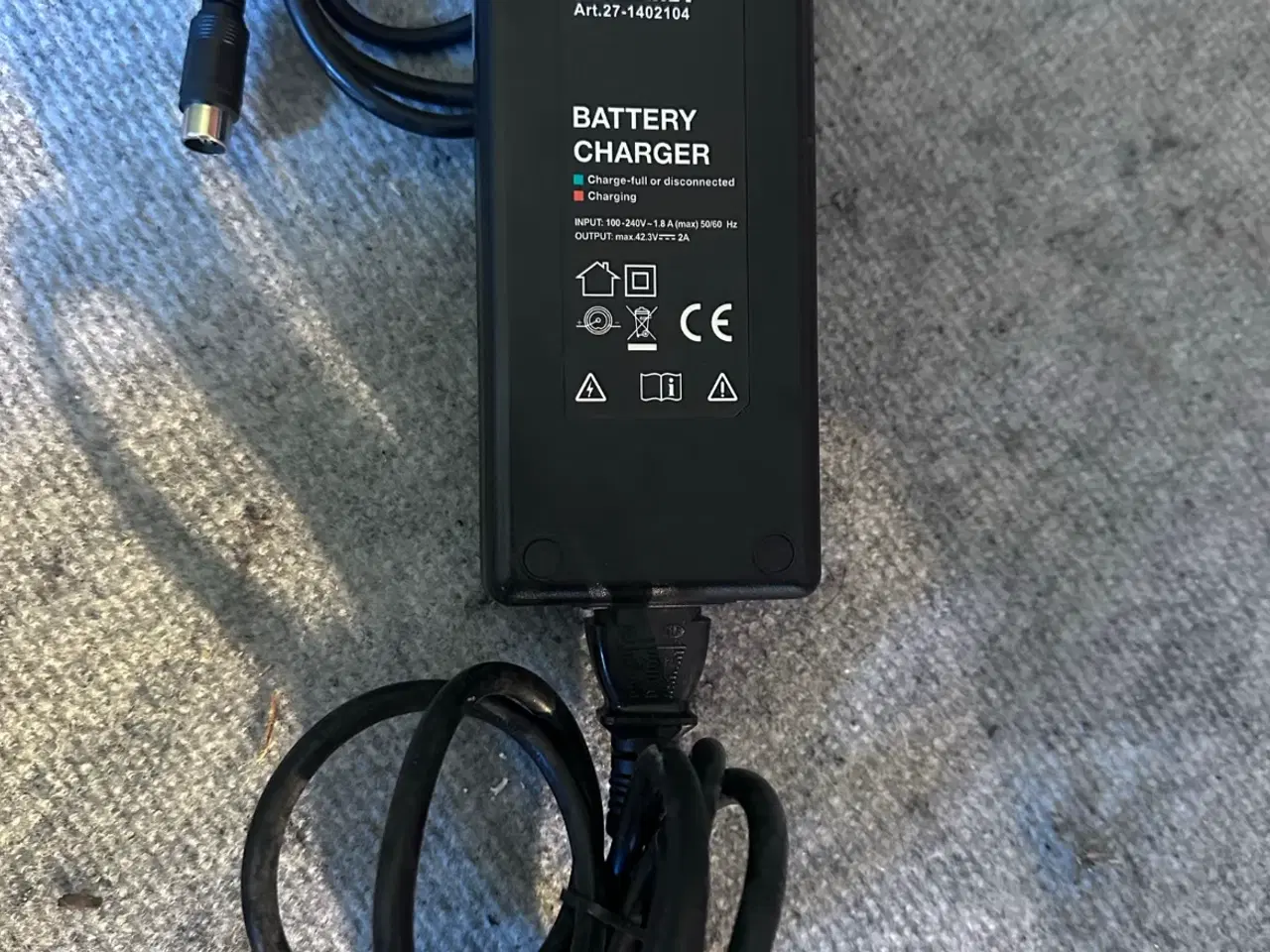 Billede 2 - Biltema 42V 2A Li-ion batteri oplader – elcykel /