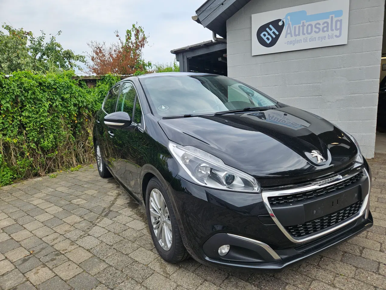 Billede 1 - Peugeot 208 privé bluehdi 100