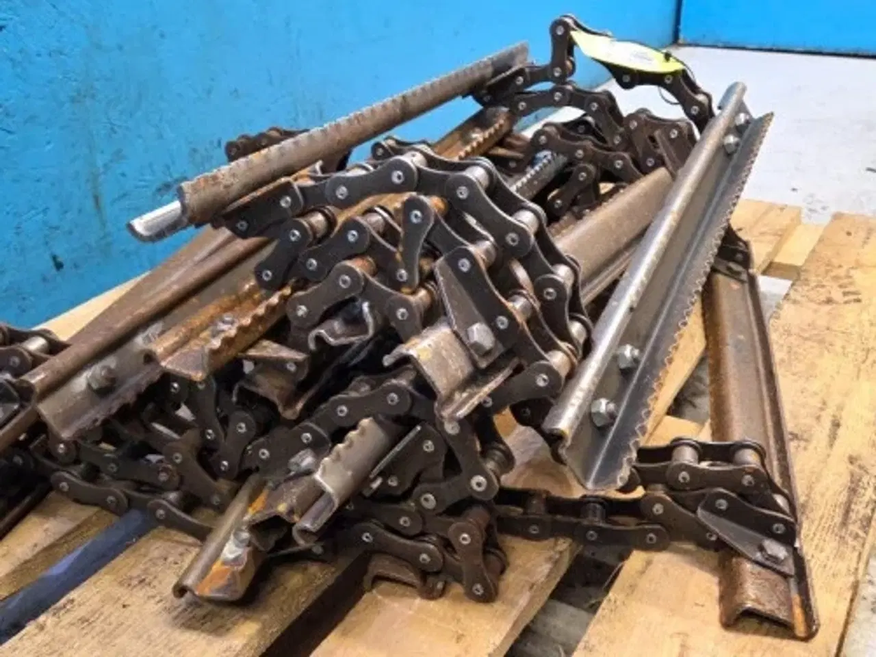 Billede 3 - Case 8010 Kæde 87283359