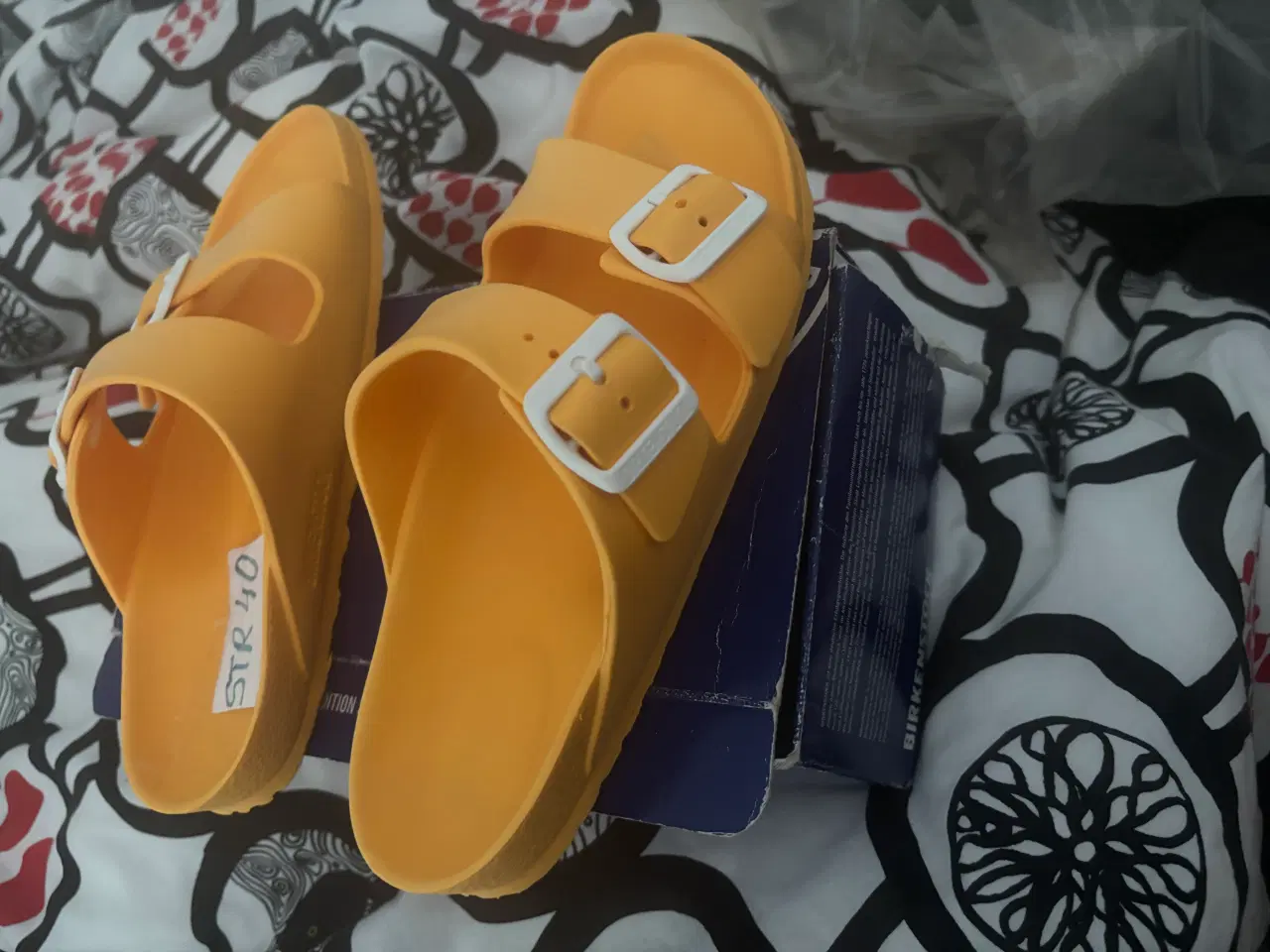 Billede 1 - Allesammen er ny sælges 600 kr.