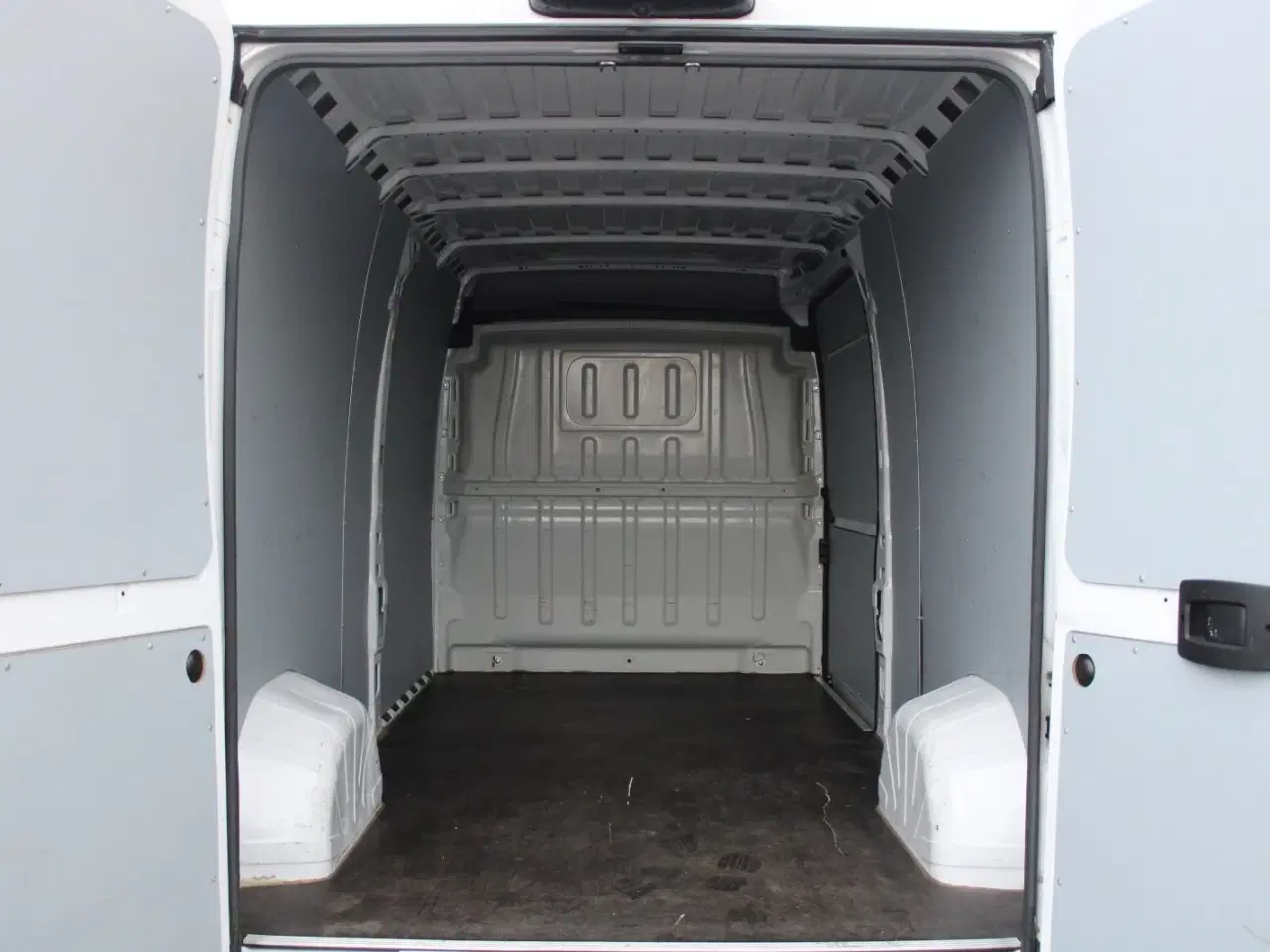 Billede 12 - Fiat Ducato 35 2,3 MJT 140 Kassevogn L3H2 Pro+