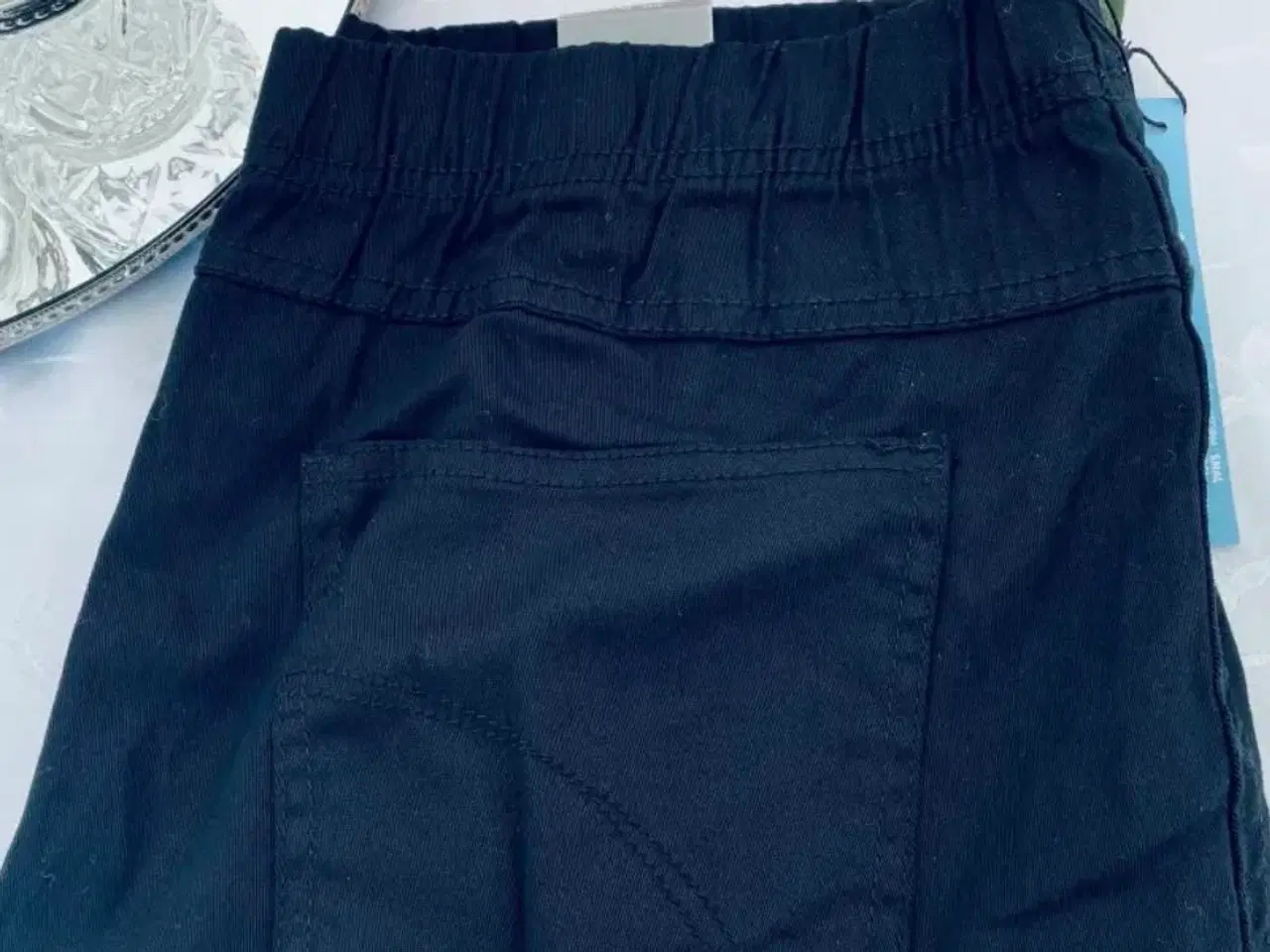 Billede 2 - Nye Bukser/ jeans sorte 