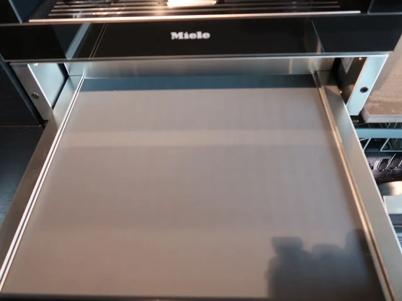 Billede 2 - Tallerkenvarmer MIELE ESW7010 OBSW/R01