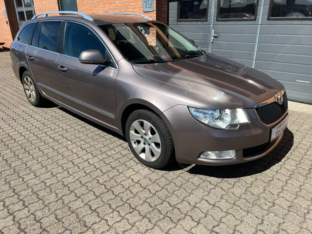 Billede 6 - Skoda Superb 2,0 TDi 140 Elegance Combi DSG